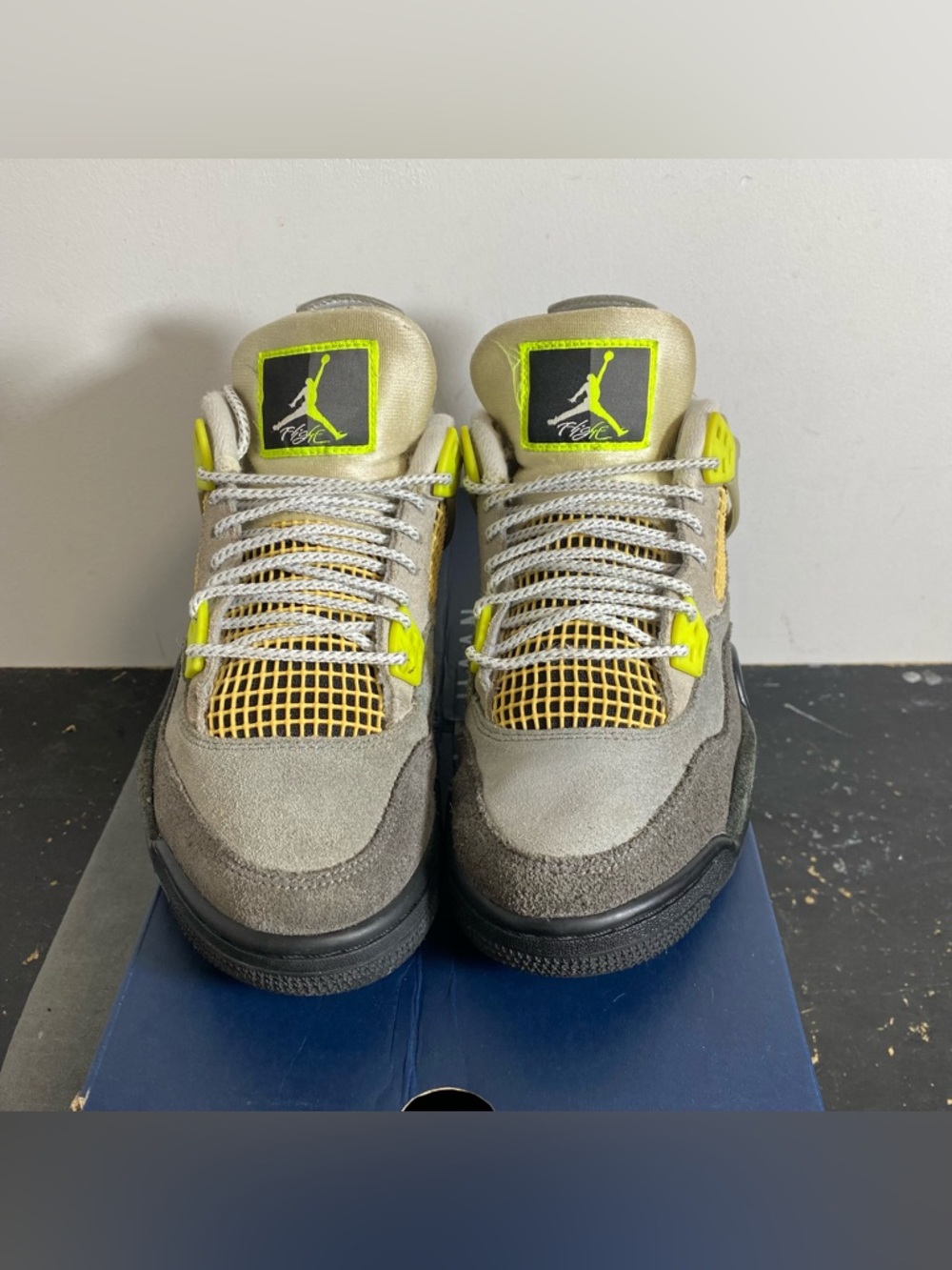 Jordan 4 SE 95 Neon Size 6Y